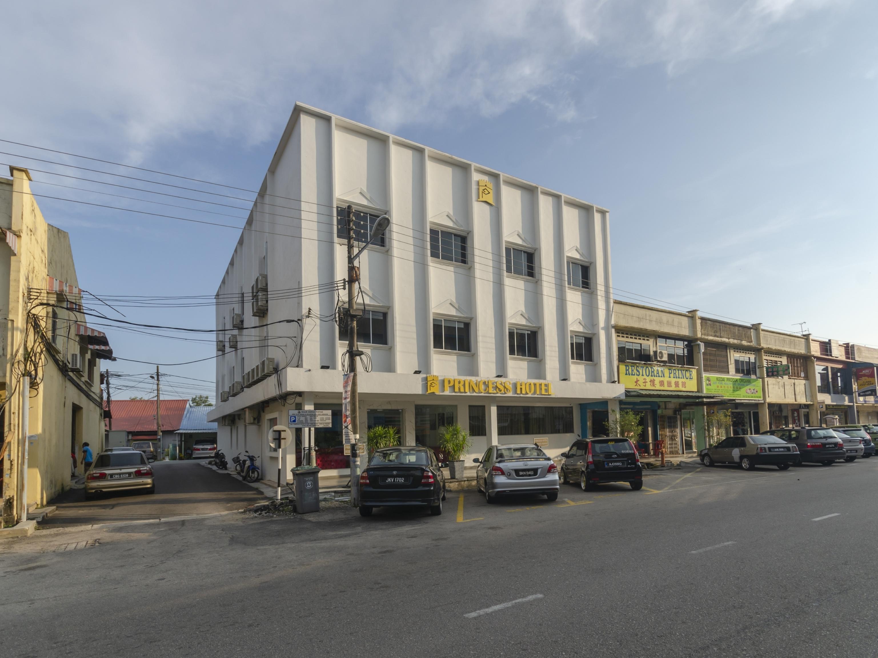 Princess Hotel Pontian Pontian Kecil Extérieur photo
