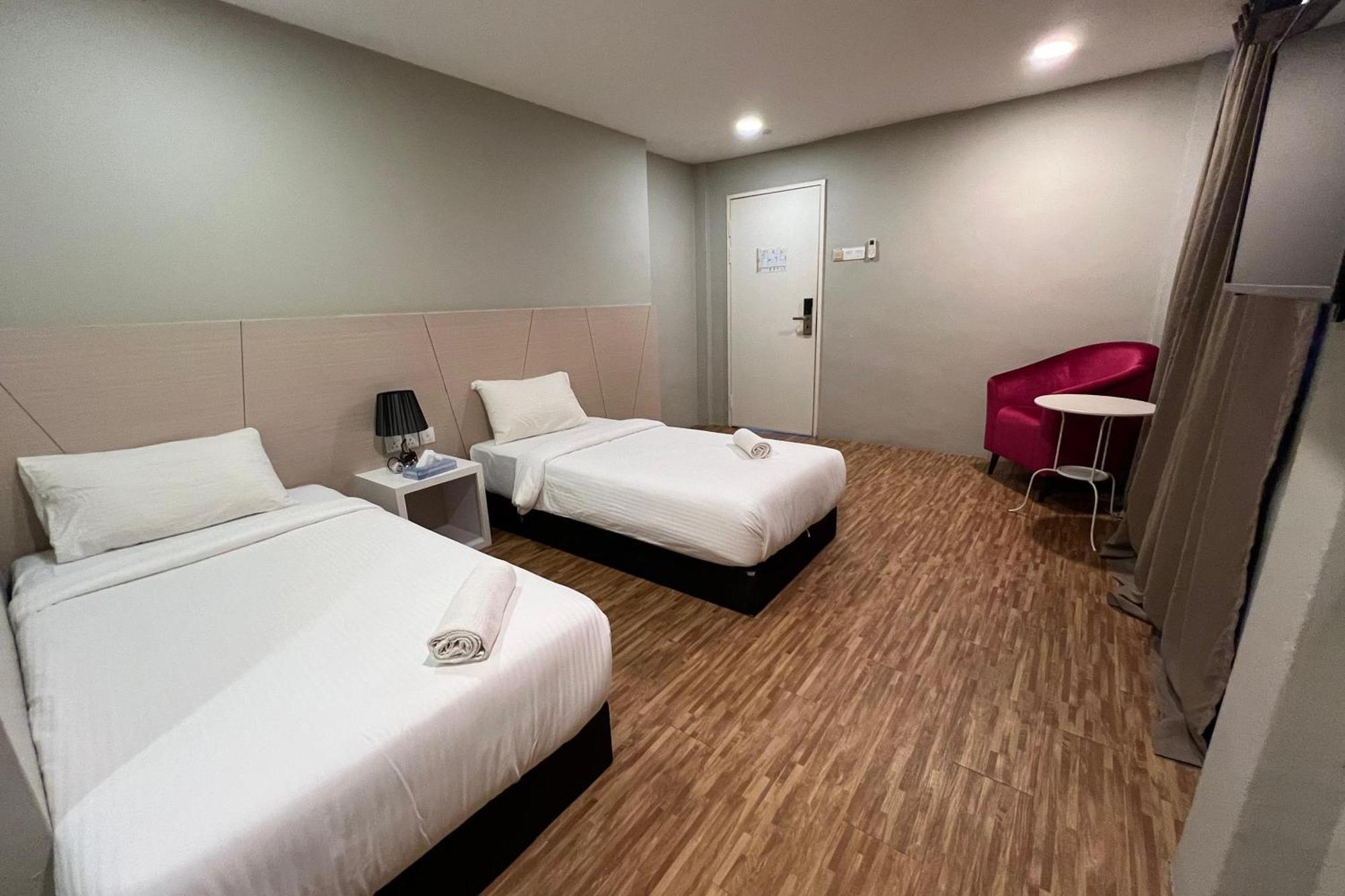 Princess Hotel Pontian Pontian Kecil Extérieur photo