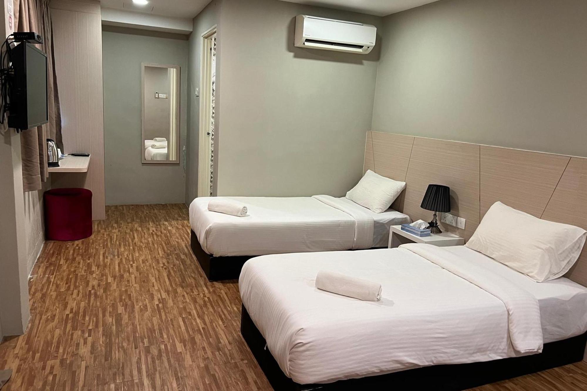 Princess Hotel Pontian Pontian Kecil Extérieur photo